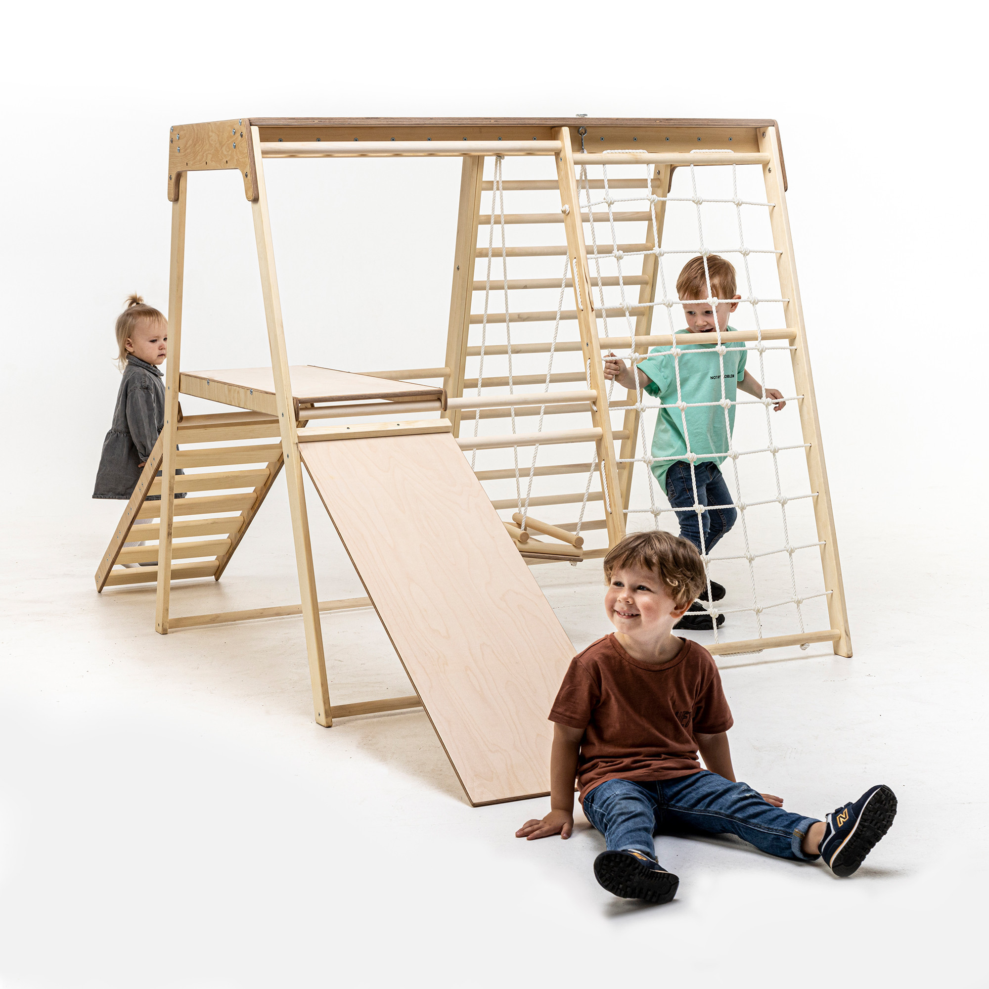 Goki - Gymnastique pour bébé - Mini portique d'activités en bois