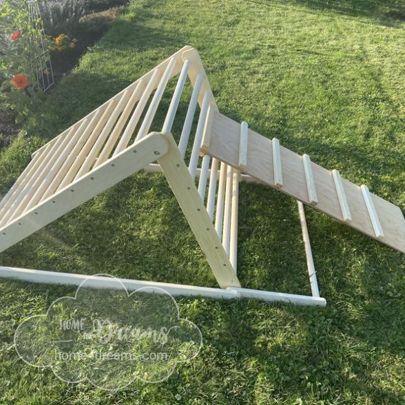 Pikler triangle with a ladder board ramp